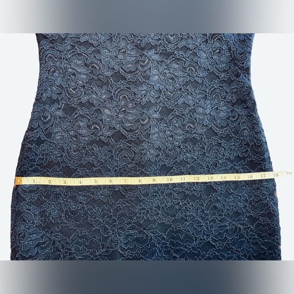 EUC LAUREN RALPH LAUREN Navy Lace Overlay Cap Sleeve Midi Sheath Dress Size 4 - Picture 13 of 14